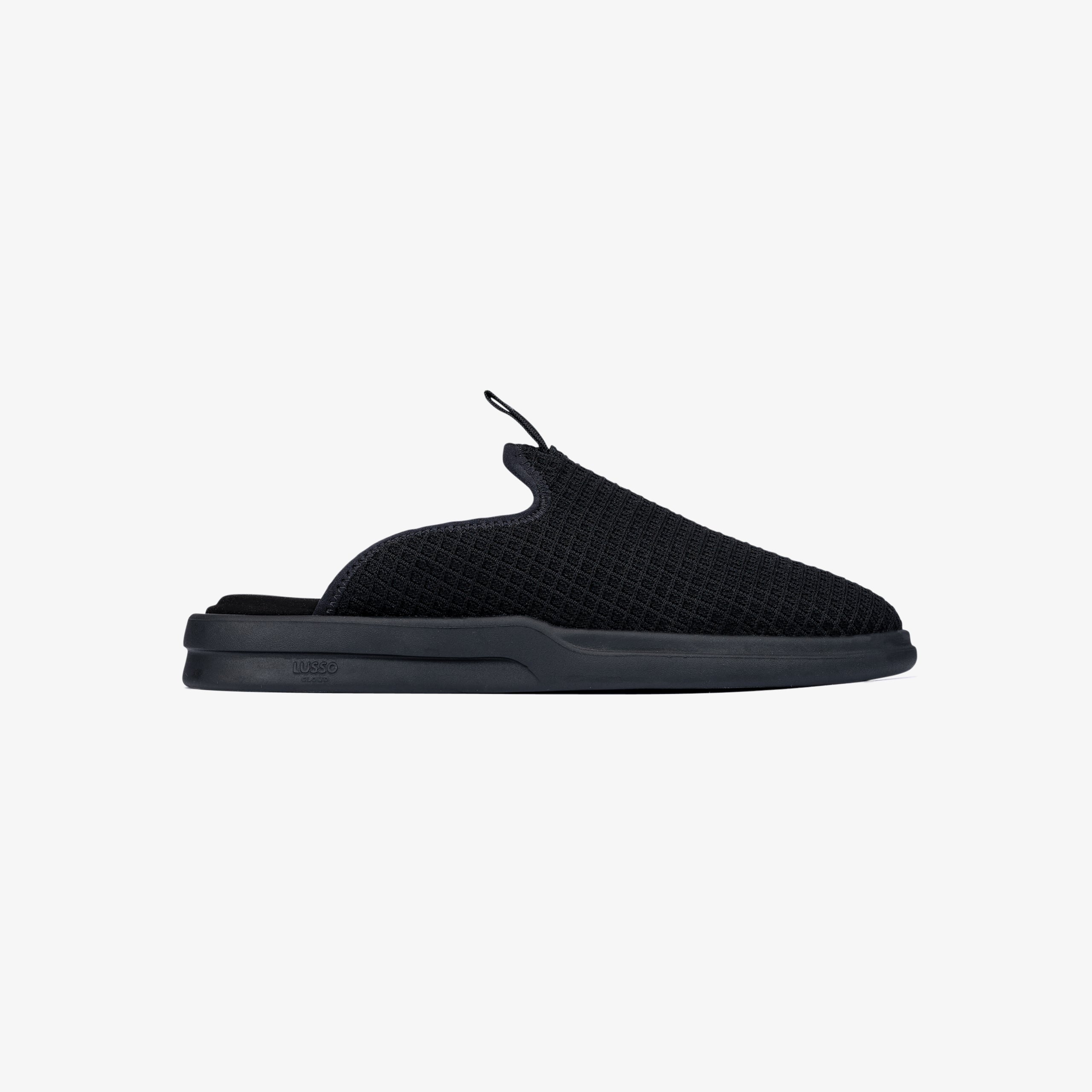 jetblackmatteblack_04_261a2e94
