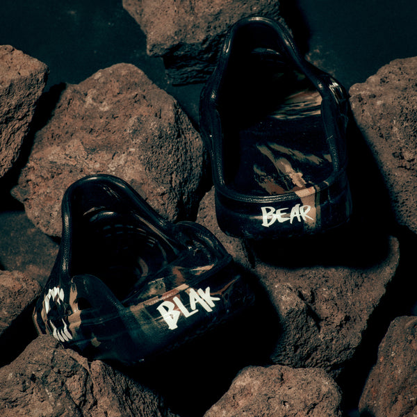 Scenario Slide - Woodland Camo / Blak Bear