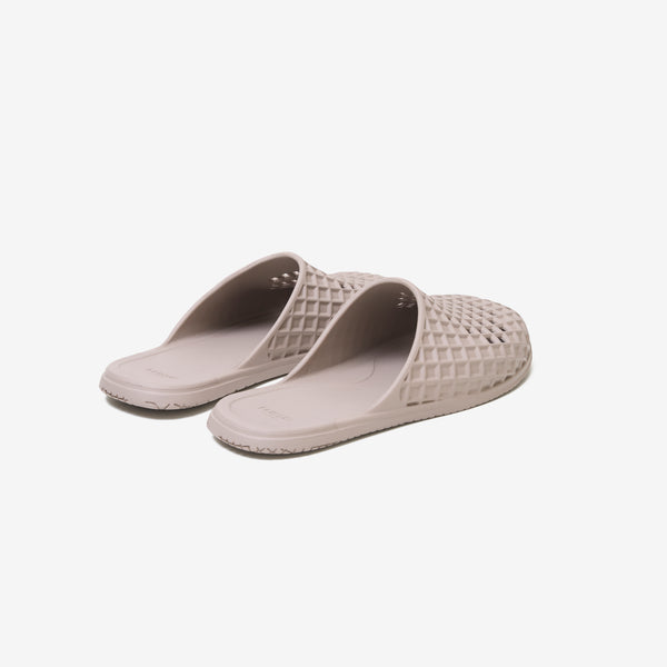 Rosa Slide - Goat