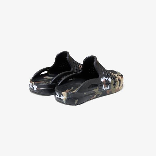 Scenario Slide - Woodland Camo / Blak Bear