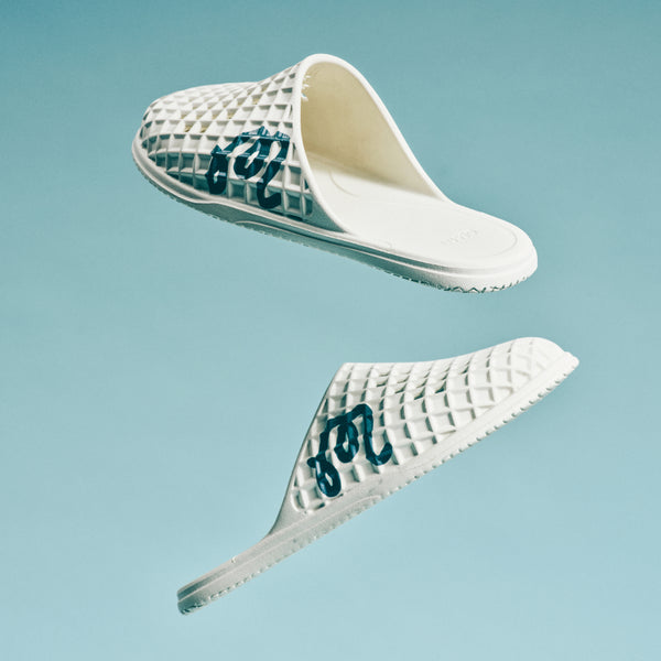 Rosa Slide - Malbon Bone Navy M Script